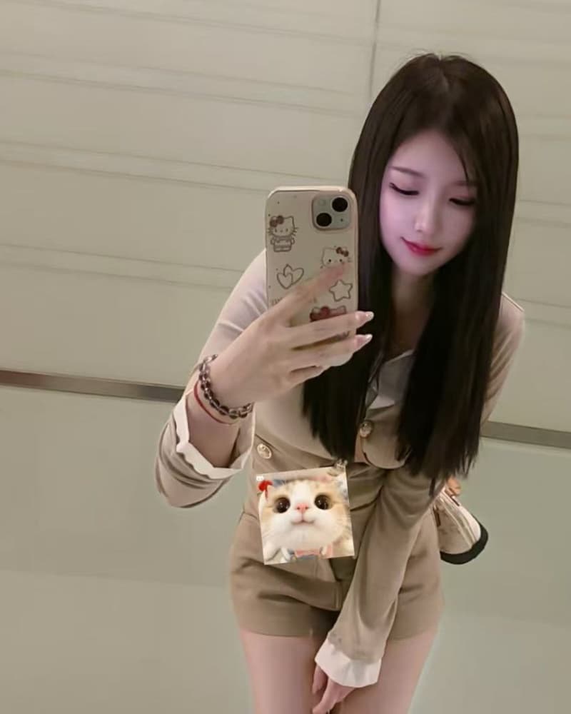 77女主